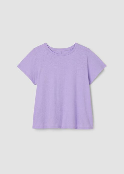 Lavender crew neck cap-sleeve tee in slubby jersey, short sleeves