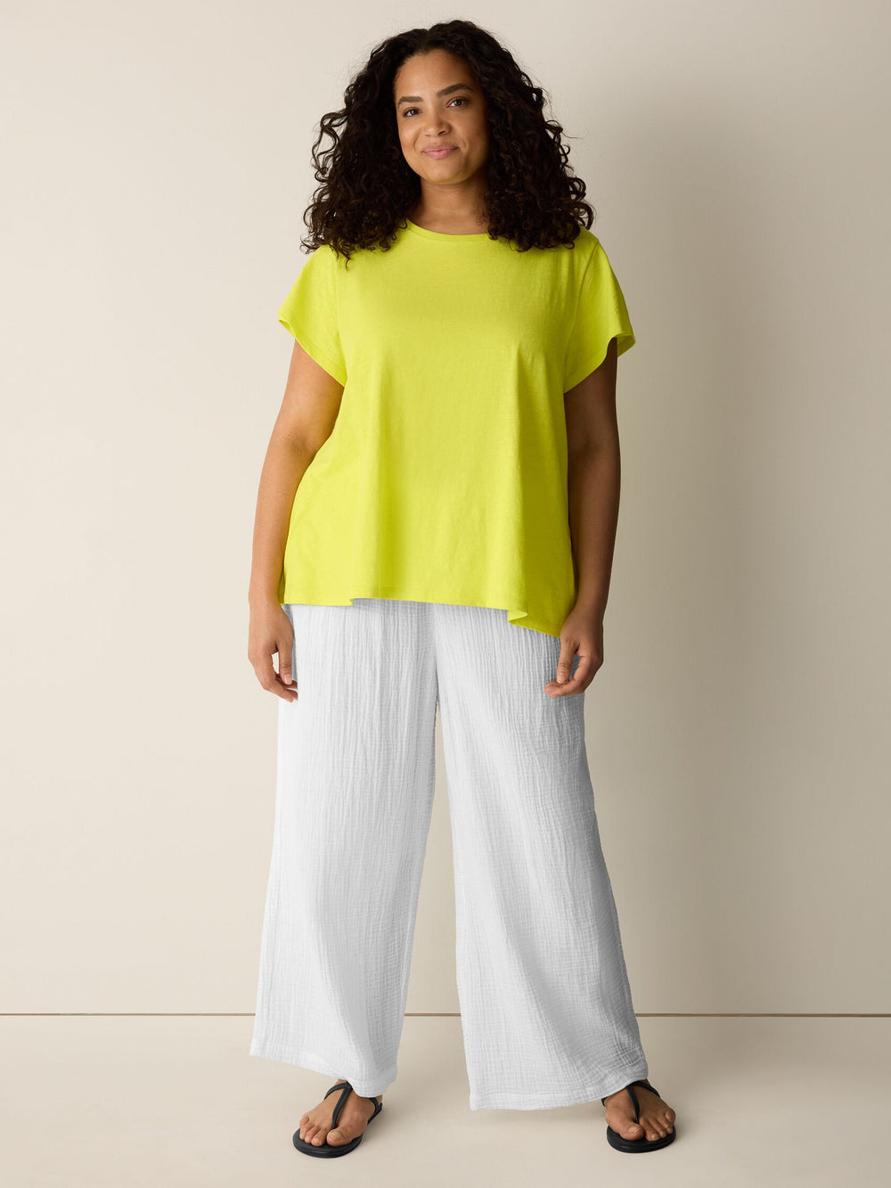 Lemongrass yellow crew-neck cap-sleeve tee in slubby jersey, relaxed fit
