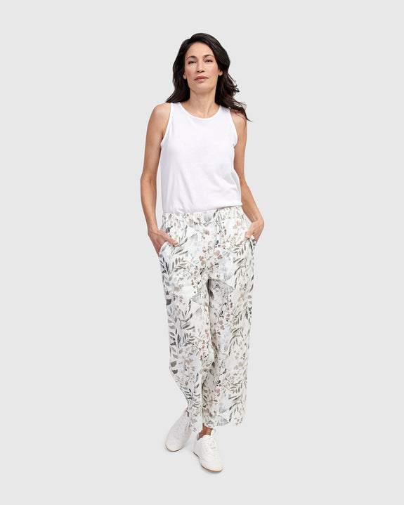 Alembika Print Linen Crop Pant in Flora