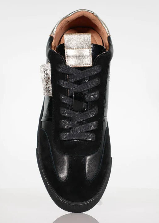 top view of Minx Toni Black Gold Combo Runner in Black Gold