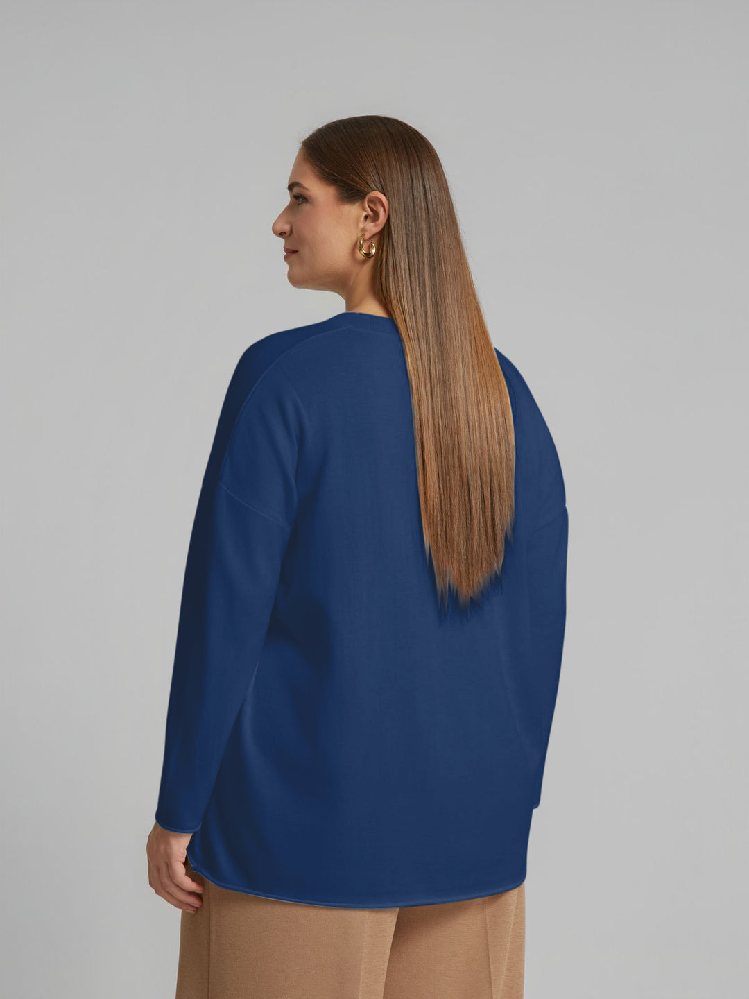 Indigo V-neck sweater with long sleeves, back view