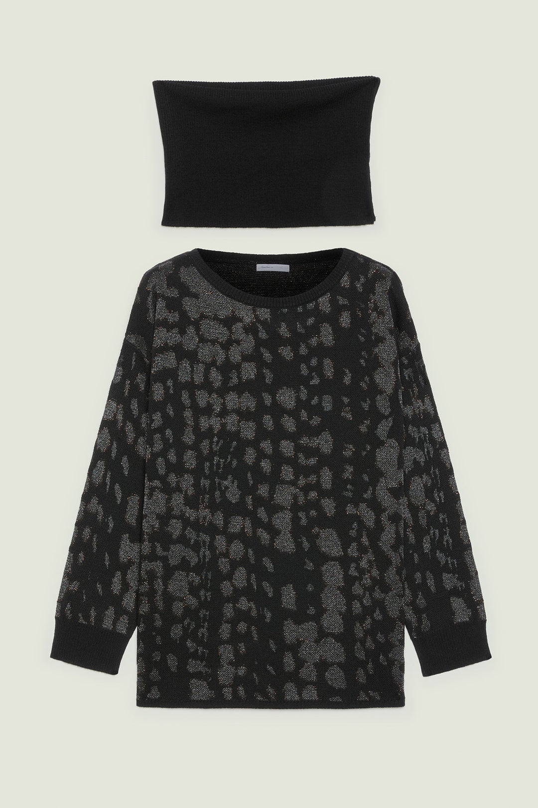 Long-sleeve jacquard animal-print top with crew neck, dark gray and black