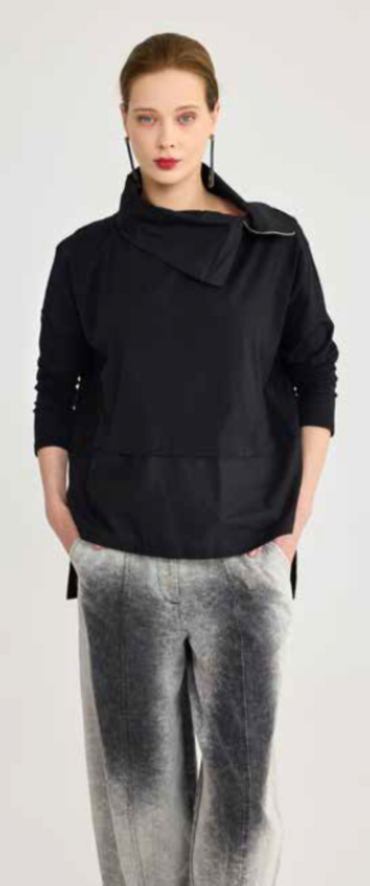 Luukaa Jersey/Cotton Zip Neck Comfort Fit Pullover Top in Black