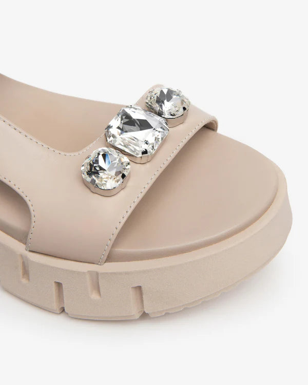Nero Giardini Armenia Cipria T. Brill Sandal in Beige