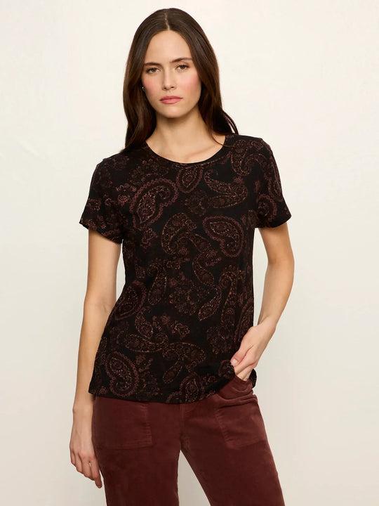 Women's short-sleeve crewneck tee with allover paisley print in dark cocoa tones