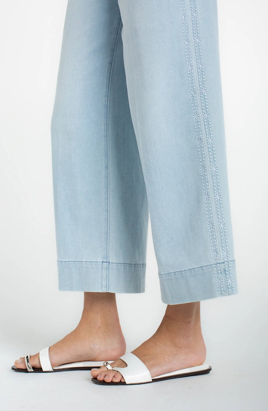 Liverpool Stride Crop Wide Leg Pant with Embroidered Side in Flower Fields