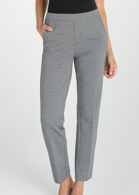 Women's pull-on mini check pants, tapered ankle cut, black and white