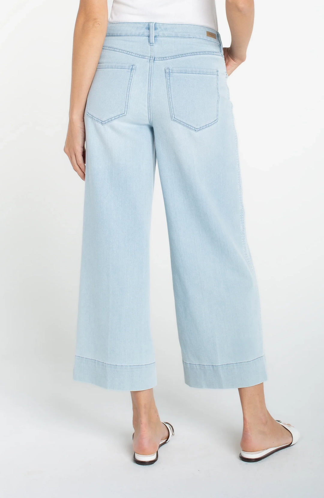 Liverpool Stride Crop Wide Leg Pant with Embroidered Side in Flower Fields