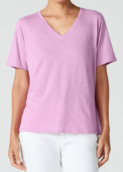 front view of Eileen Fisher plus size organic cotton slub v-neck easy tee in colour french lilac