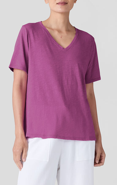Eileen Fisher Organic Cotton Slubby Jersey V-neck Short sleeve Tee in Grape